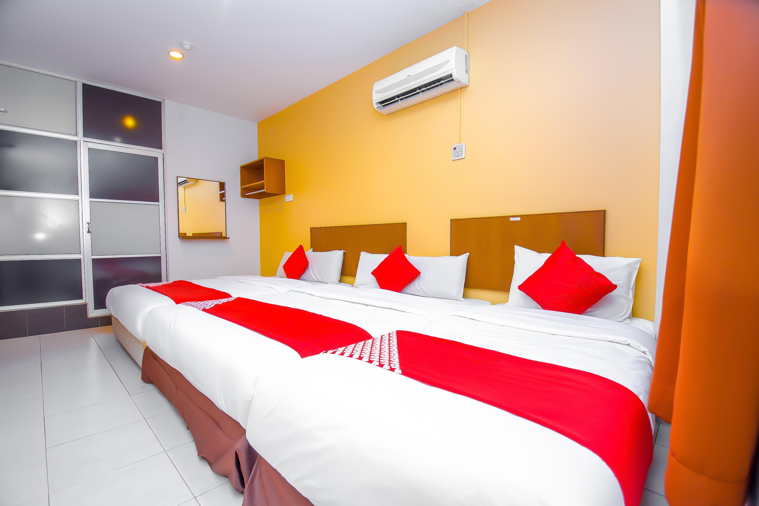 Oyo 582 Hotel Walk Inn Kampong Pasir Puteh  Екстериор снимка