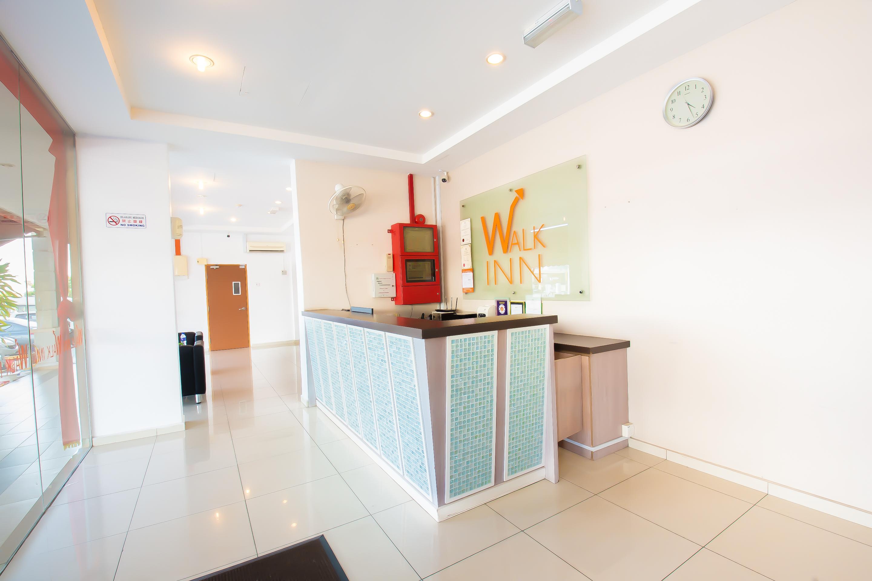 Oyo 582 Hotel Walk Inn Kampong Pasir Puteh  Екстериор снимка
