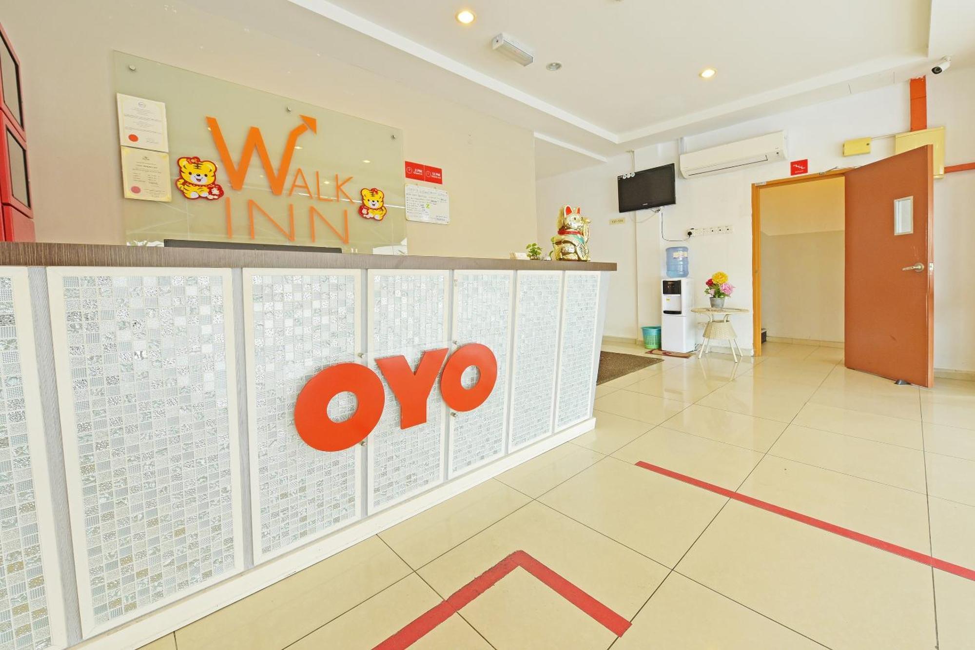 Oyo 582 Hotel Walk Inn Kampong Pasir Puteh  Екстериор снимка