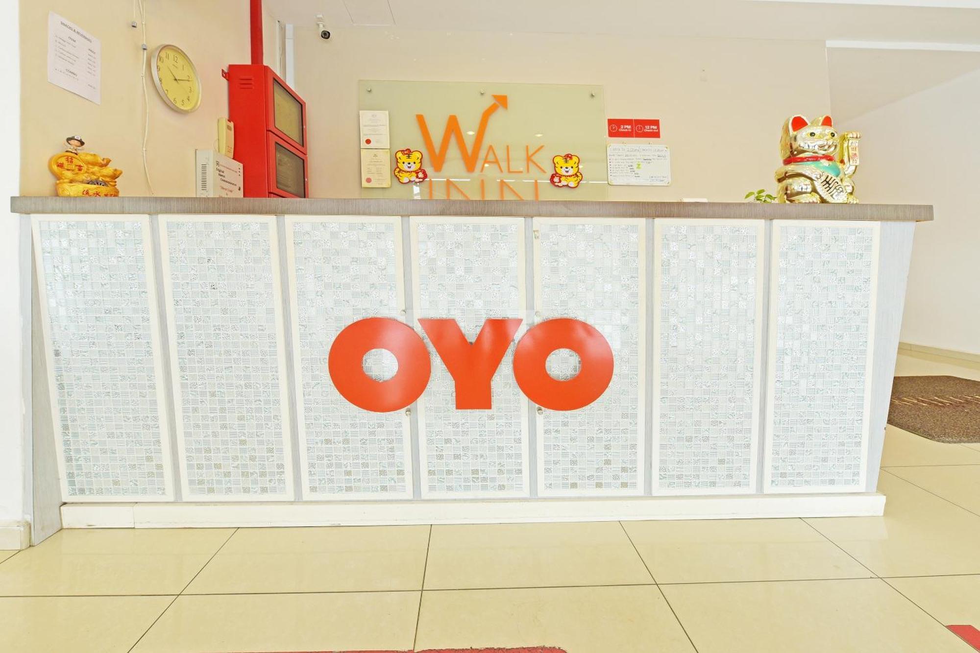 Oyo 582 Hotel Walk Inn Kampong Pasir Puteh  Екстериор снимка