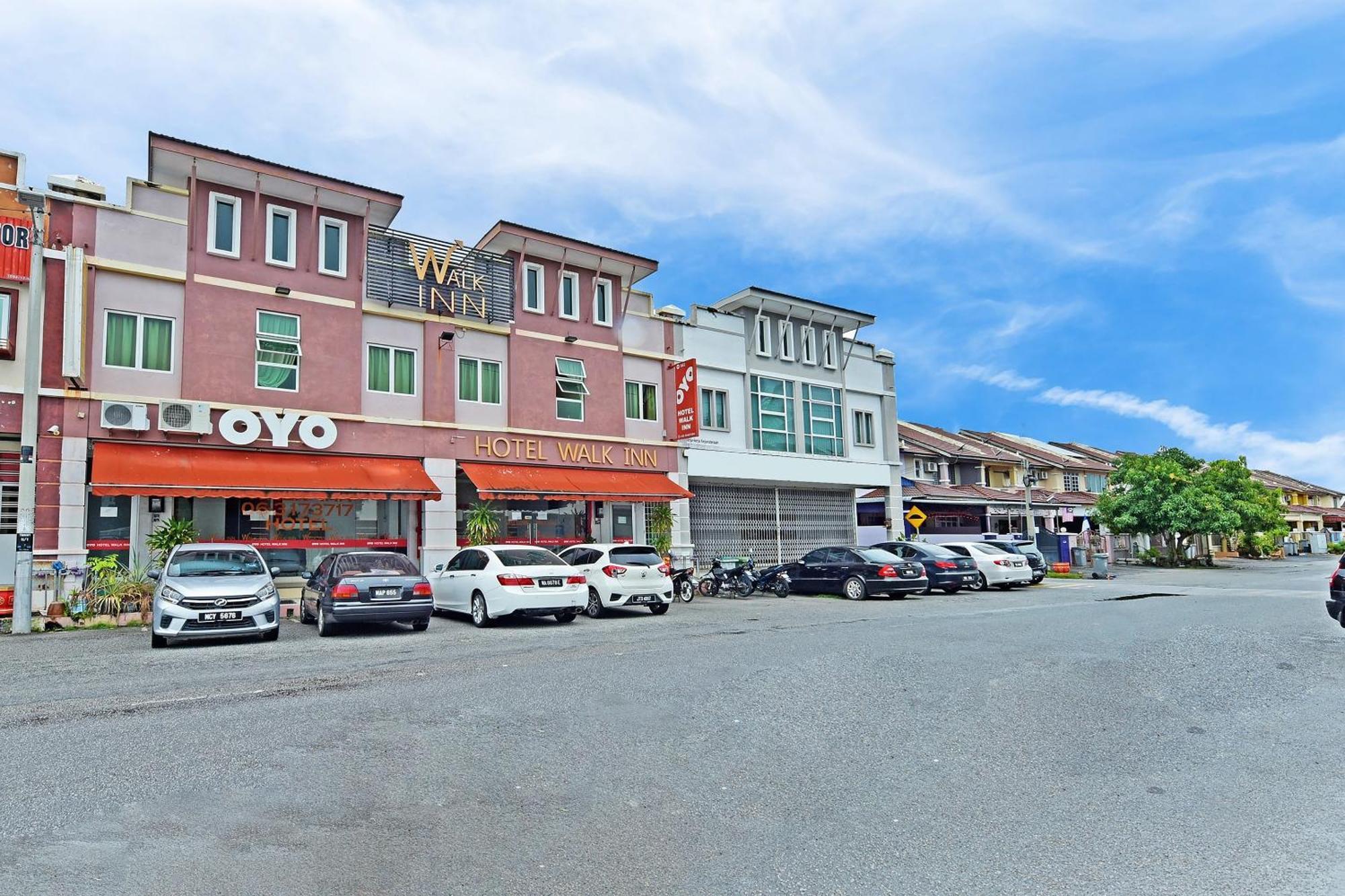 Oyo 582 Hotel Walk Inn Kampong Pasir Puteh  Екстериор снимка
