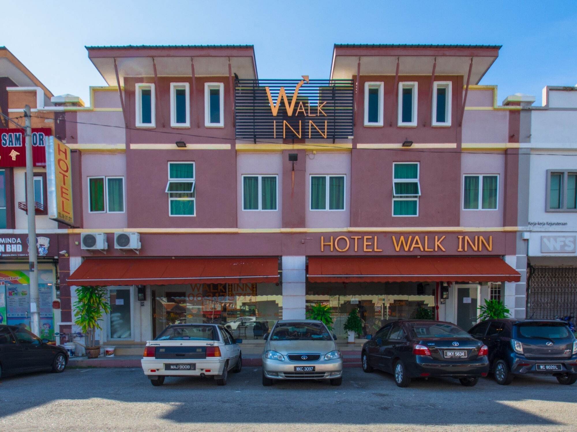 Oyo 582 Hotel Walk Inn Kampong Pasir Puteh  Екстериор снимка