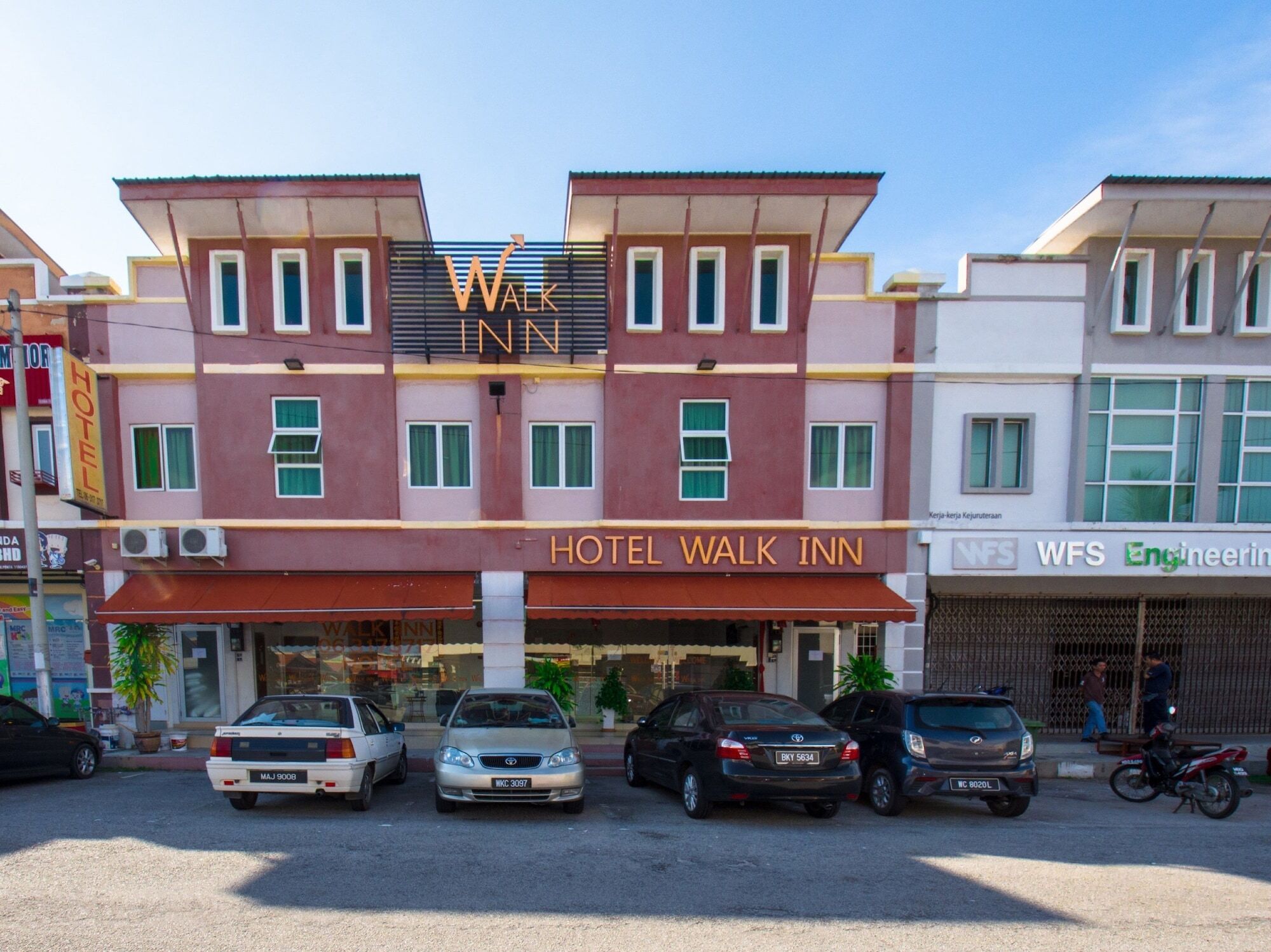Oyo 582 Hotel Walk Inn Kampong Pasir Puteh  Екстериор снимка